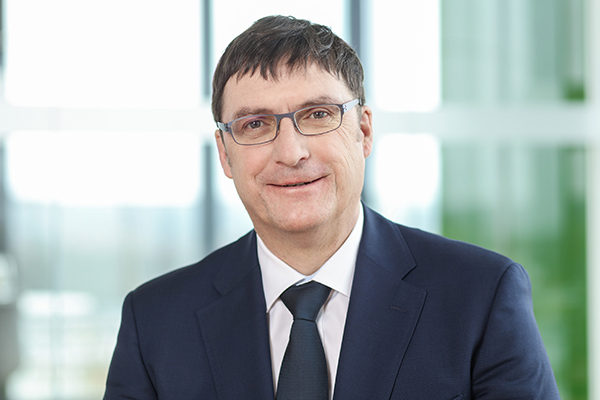 Dr. Jürgen Greschner, CCO Init SE